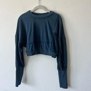 FP Movement Navy Cropped long sleeve shirt S